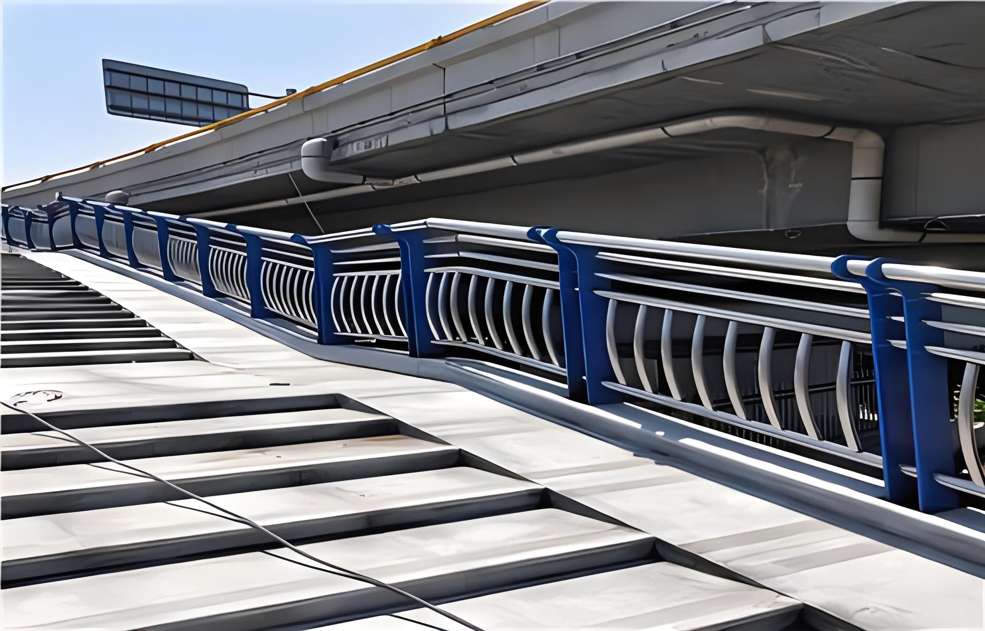 汕头不锈钢桥梁护栏维护方案：确保安全，延长使用寿命
